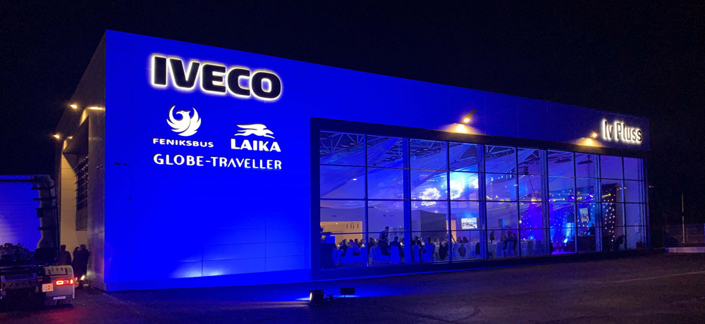 1000_iveco_night